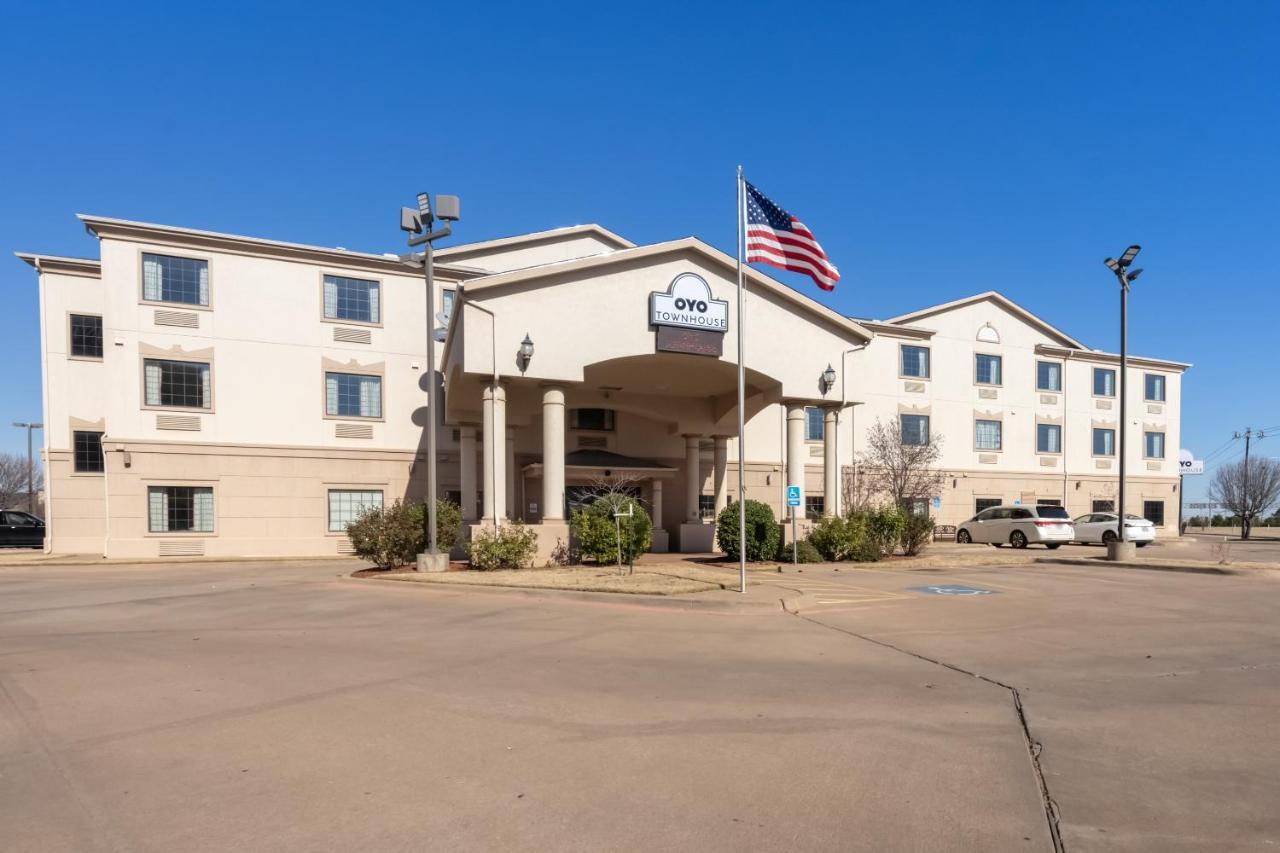 Oyo Townhouse Wichita Falls West Eksteriør bilde