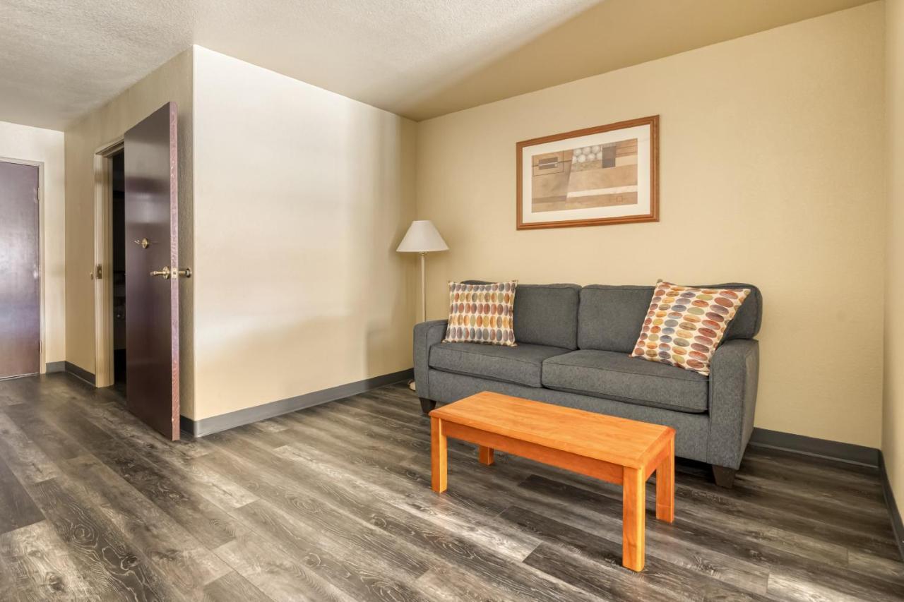 Oyo Townhouse Wichita Falls West Eksteriør bilde